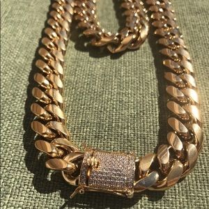 18k Gold Cuban Chain